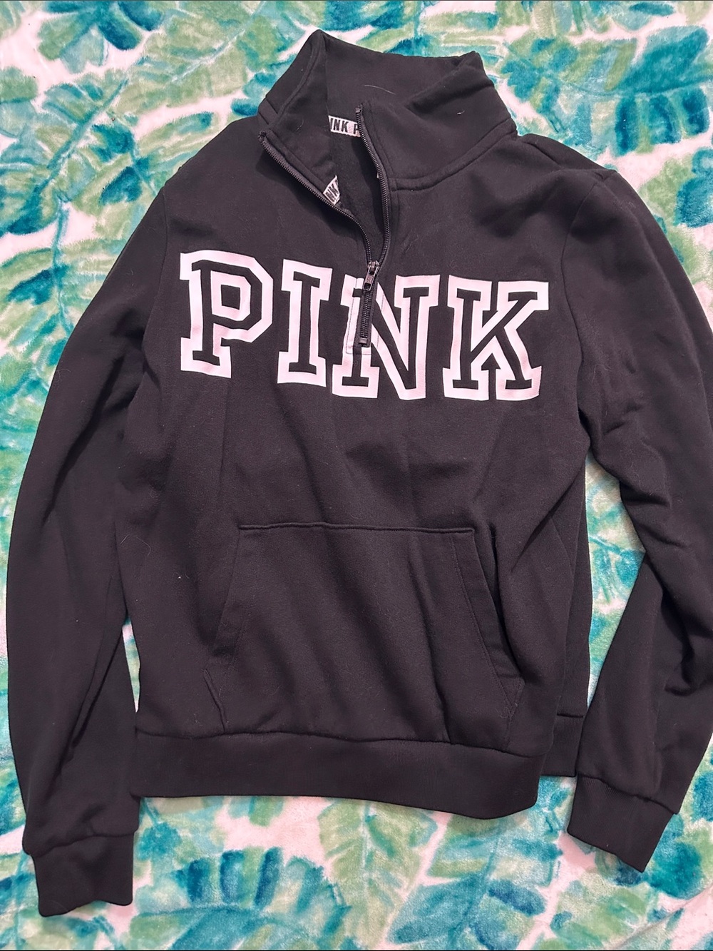 Victoria’s Secret Half Zip Pullover,M